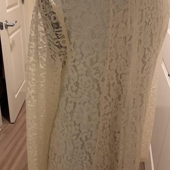 Beautiful lace - cream- dress - Picture 4 of 4